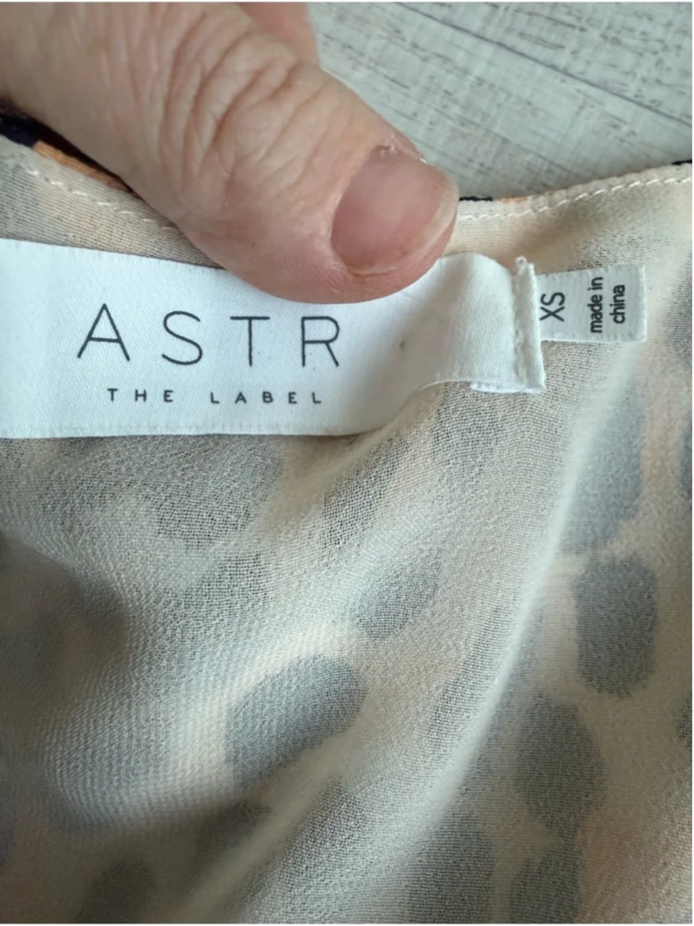 ASTR The Label Leopard Puff Sleeve Peplum Wrap Blouse Cotton XS Animal Print